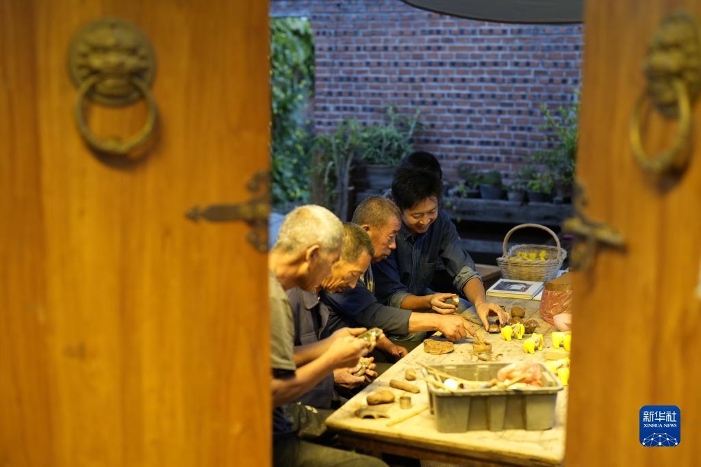 正规棋牌娱乐